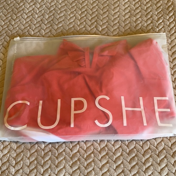 Cupshe one piece coral bathing suit - Picture 6 of 6